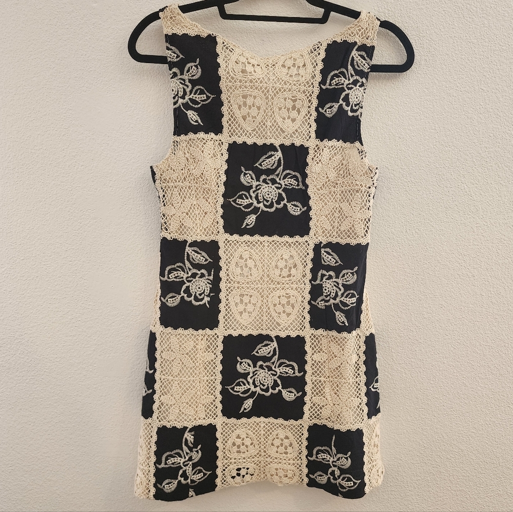 Sofie The Label NWT Teagan Crochet Tank Black and Cream Floral Lace Mini Dress M - Picture 5 of 7